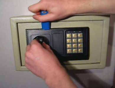 新乐24小时上门开锁公司